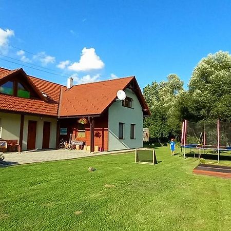 Ubytovanie U Huberta Bešeňová المظهر الخارجي الصورة