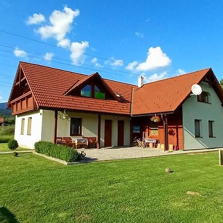 Ubytovanie U Huberta Bešeňová المظهر الخارجي الصورة